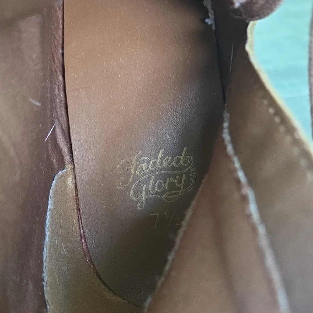 Faded Glory Brown Lace-Up Boots with Chunky Heel - Picture 2 of 8